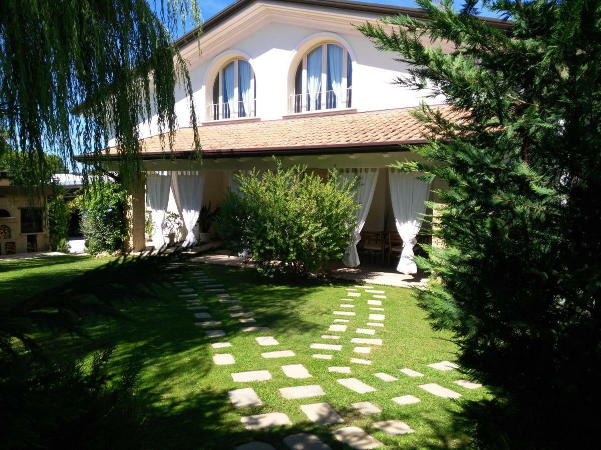 Villa I Salici Marina di Massa Exterior foto