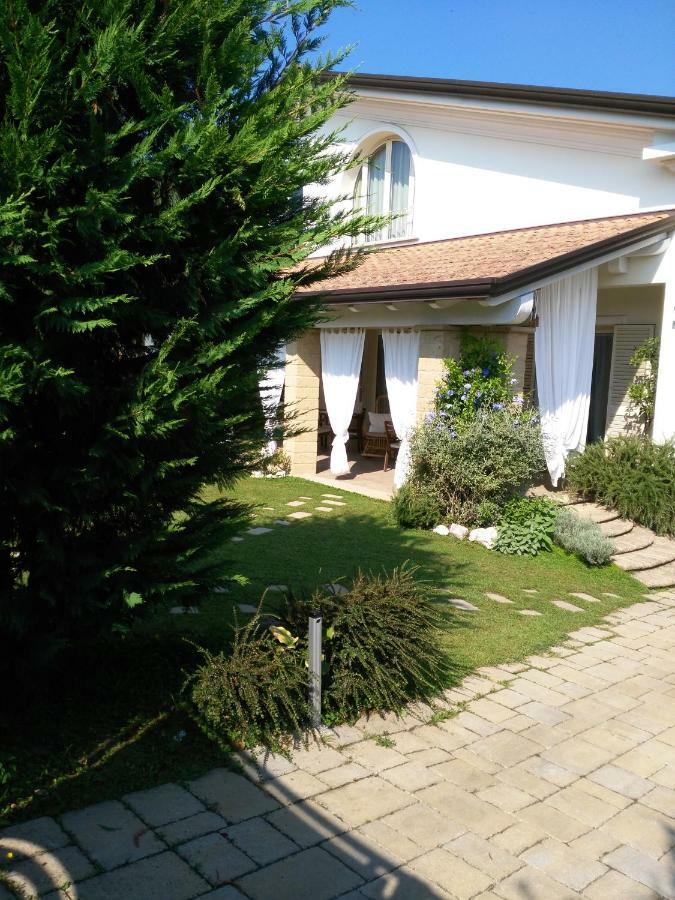 Villa I Salici Marina di Massa Exterior foto